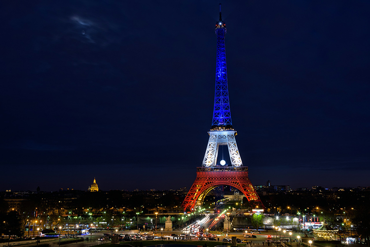 La tour Eiffel, monument incontournable du tourisme international