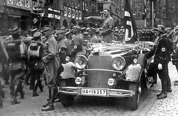 Hitler monte au pouvoir