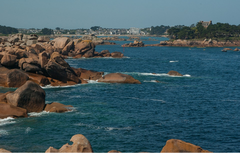 La côte de granite rose à Ploumanach en Bretagne du Nord